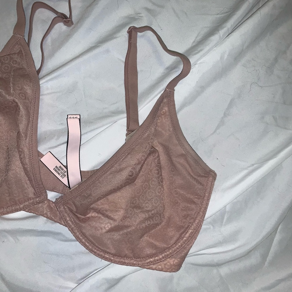 Victoria’s Secret 34DDD